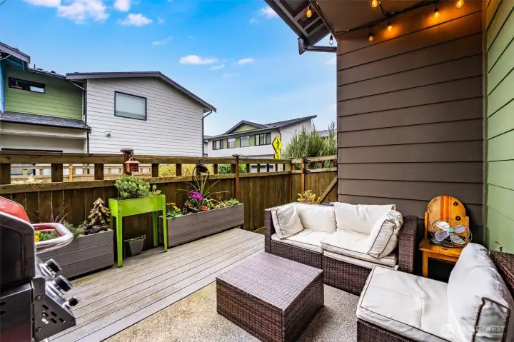 Back yard porch with deck