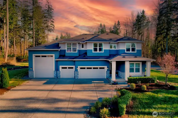 This magnificent home blends comfort, flexibility, and modern design while still maintaining warmth!