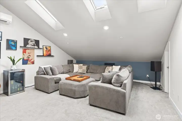 Bonus room with walk in storage space. Could potentially be a 4th bedroom.