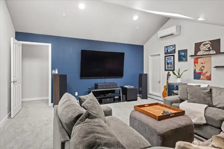 Bonus room with walk in storage space. Could potentially be a 4th bedroom.