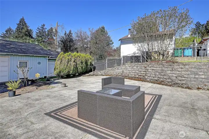 Entertainers space located just outside your back door.