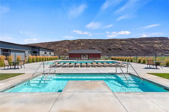 The community pool and hot tub, a true oasis with its breathtaking 180-degree views of the majestic Columbia River.