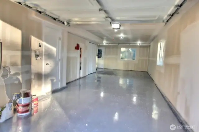 660SQFT of Garage