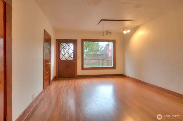 Bonus family room off kitchen