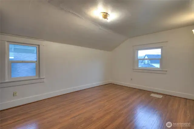 Upstairs bedroom #2
