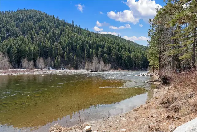 River Road Community Beach