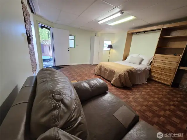 Studio Located on Lower Level, Private Entrance