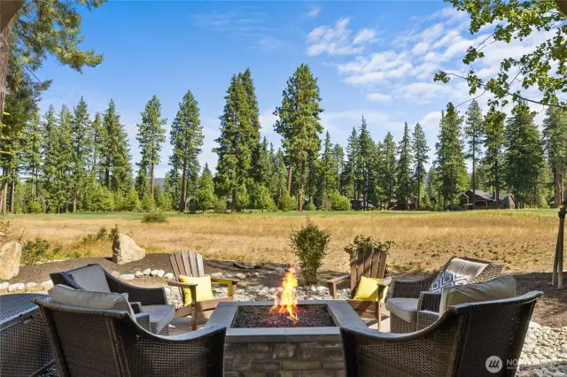 Firepit setting