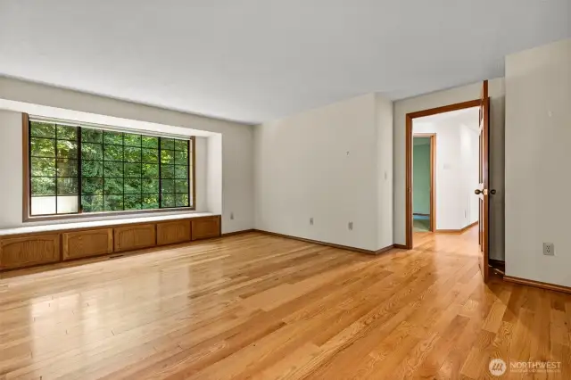 Primary suite with oversized box window