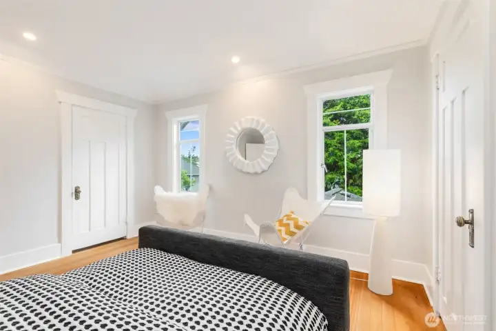 ...with 2 generously sized walk-in closets.