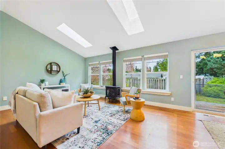 Beautful hardwood floors.