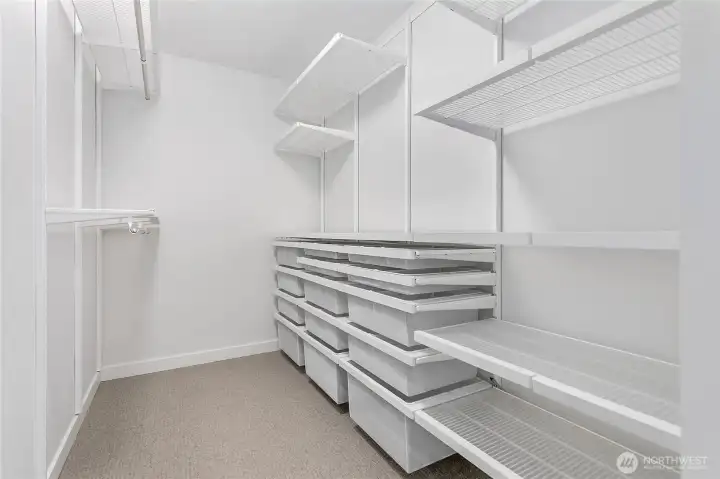 Primary suite walk-in closet