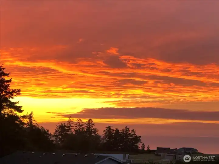 Typical neighborhood sunset!