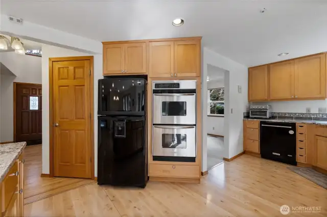 Double Ovens, how nice!