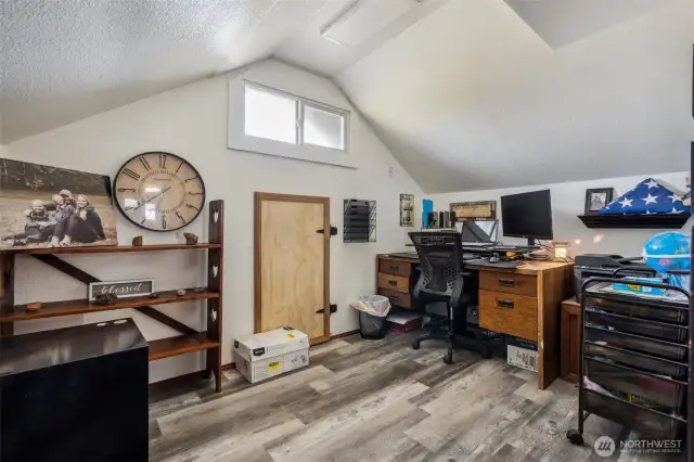 Office Space/ Storage Eave
