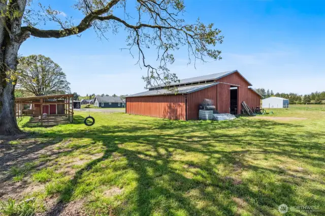 Covered Chicken Coop/Barn