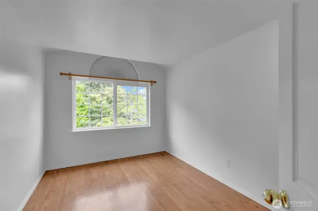 Upstairs 3rd secondary bedrooms (not staged).