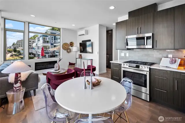 Open Concept to Maximize Layout Efficiency
