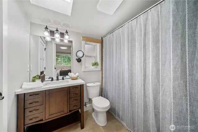 Primary En Suite Bathroom