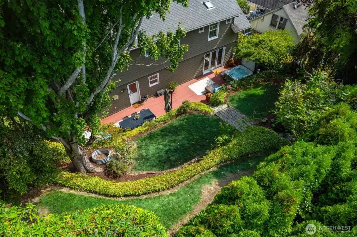 Arial view of terraced back yard with entrance to Charles street.