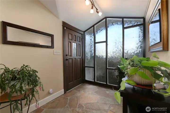 This home exemplifies that legacy through its extensive use of cedar and fir, slate flooring, and expansive floor-to- ceiling windows with Paul Hayden Kirk and his architectural design.