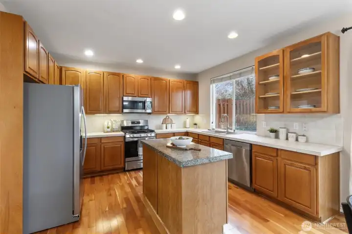 New Stove and Fridge