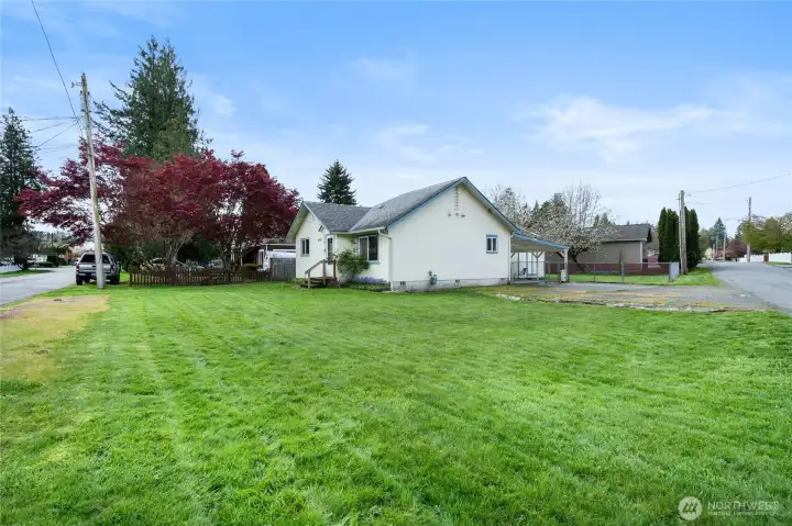 Manicured Landscaping
