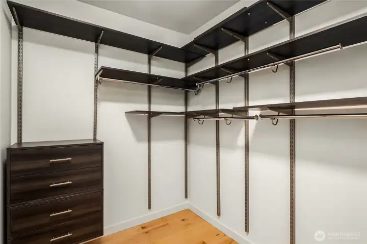 6x7 Walk-in closet 6x7 Walk-in closet