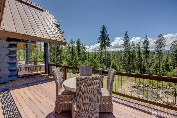 outdoor eating just off kitchen