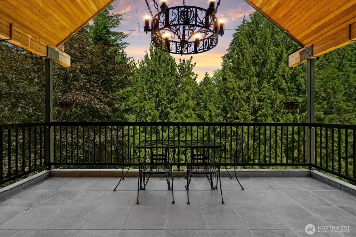 The cherry on top is the large deck that offers amazing territorial views and is equipped with built in propane for the BBQ. The cherry on top is the large deck that offers amazing territorial views and is equipped with built in propane for the BBQ.
