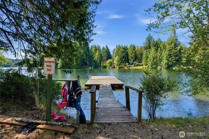 Private Lake Access (Lake Swimming Dock) Private Lake Access (Lake Swimming Dock)