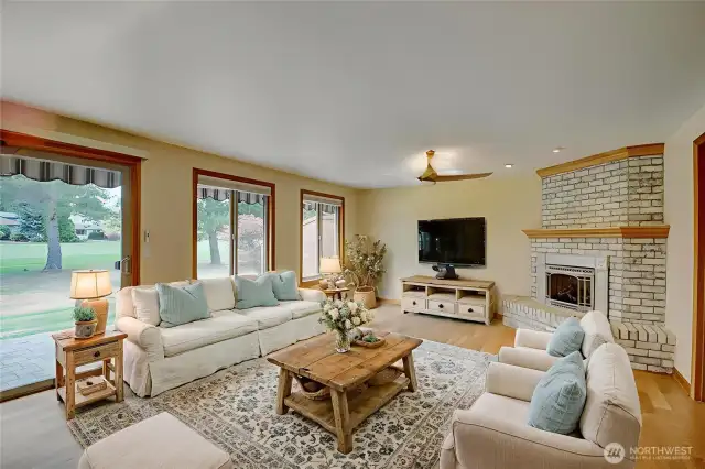 Living with Gas Fireplace  (Virtual Staging)