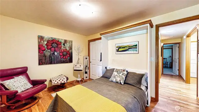 Murphy Bed in Den with Add'l Door to Hallway