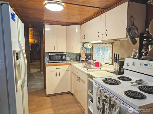 The kitchen is well equipped and ready for feeding the masses!
