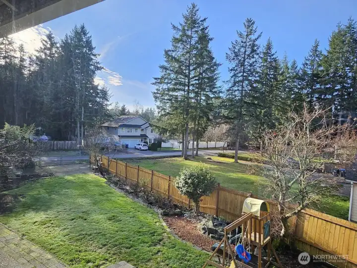 view of neighborhood from upstairs