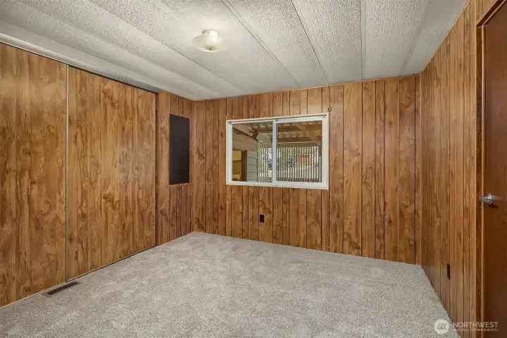 Big 2nd bedroom with  huge closet, guest bath access and new carpet
