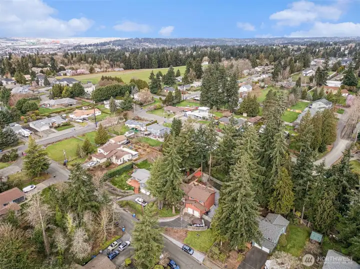 Ideally located with quick access to both I-5 and SR-167, this home offers comfort, charm, and everyday convenience.