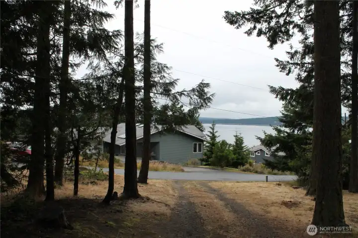 The water really stands out on rainy days