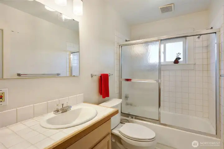 Main floor full bath.