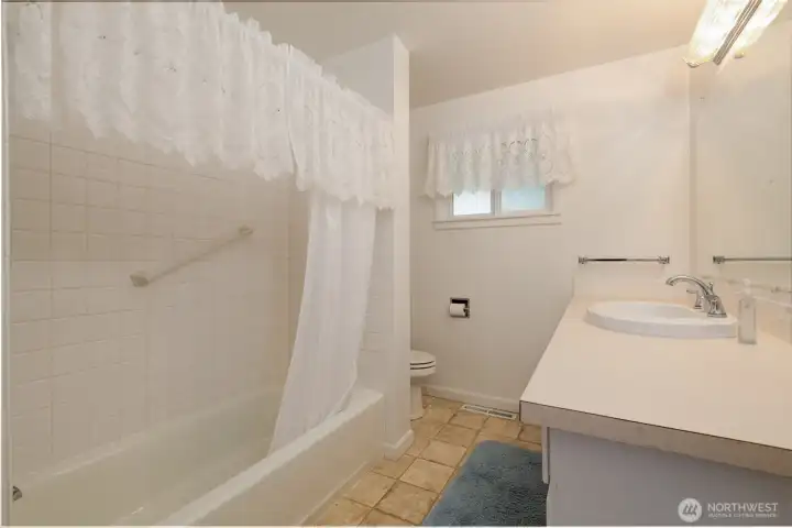 Main full bath