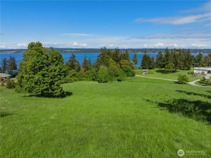 The additional 10-acre parcel includes the lavender farm and a charming solar-powered garden house perched at the water’s edge, all complemented by an impressive 378 feet of pristine waterfrontage.