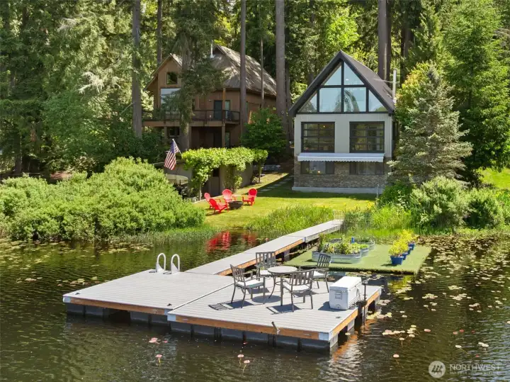 Spectacular lakeside home, effective year built 2020.