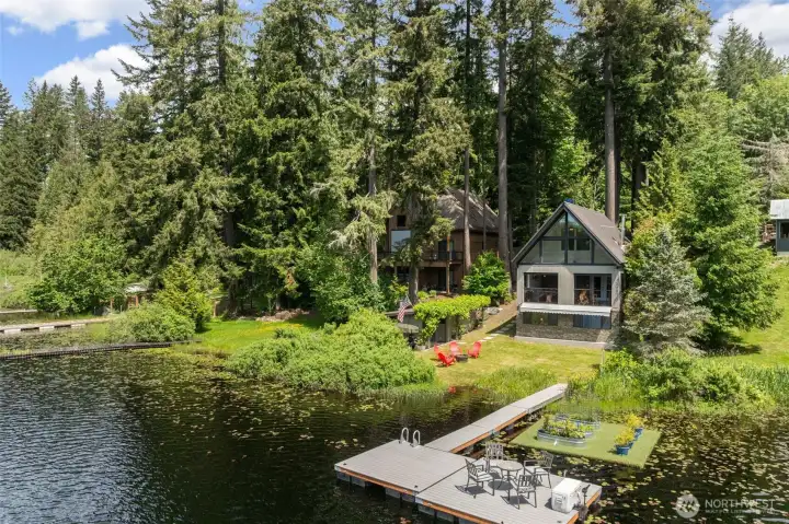 What an enchanting setting in which to enjoy life to its fullest!