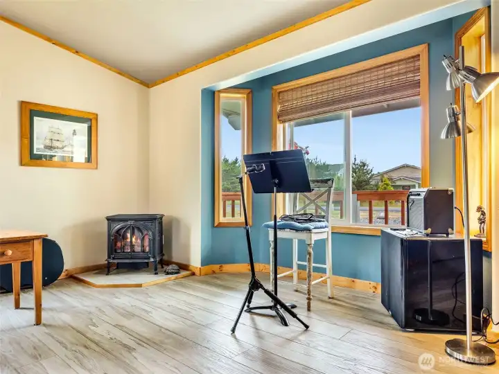 Cozy propane stove takes the chill out of the coastal air. Cozy propane stove takes the chill out of the coastal air.