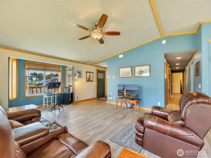 Coastal blue accent walls compliment the home. Coastal blue accent walls compliment the home.