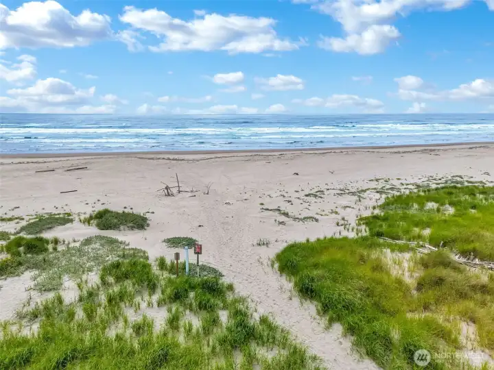 Deeded beach access for Surfside Estates residents. Deeded beach access for Surfside Estates residents.