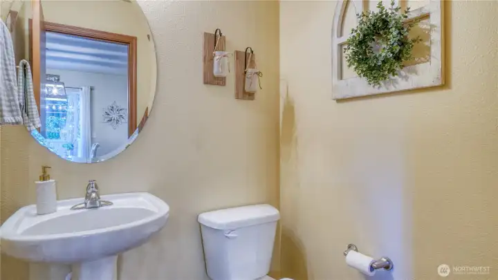 Half bathroom downstairs Half bathroom downstairs
