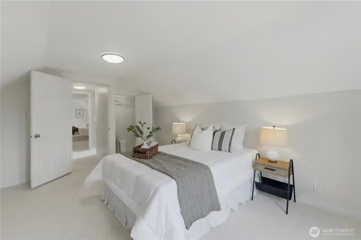 Upstairs bedroom #2