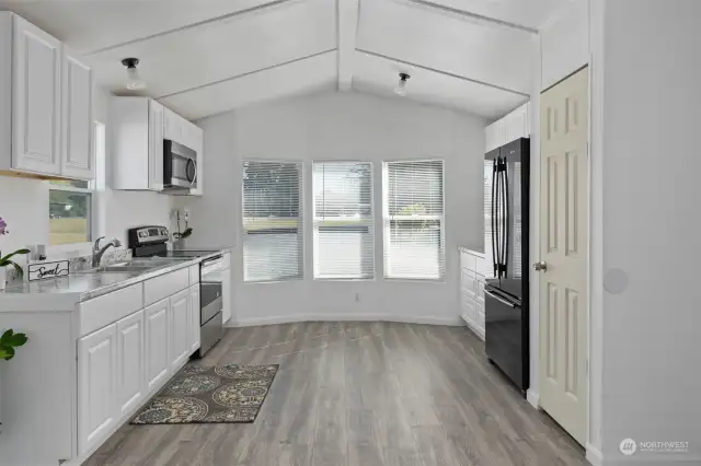 Beautiful open kitchen!