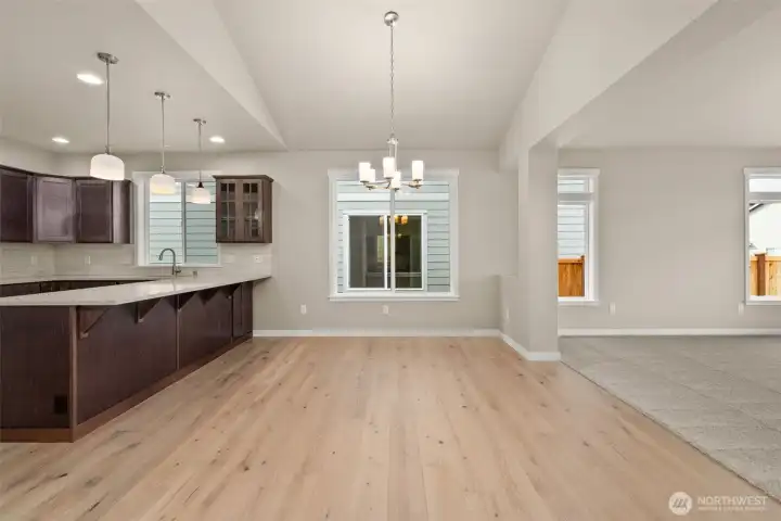 Open concept floorplan for easy flow between kitchen, dining and living room.